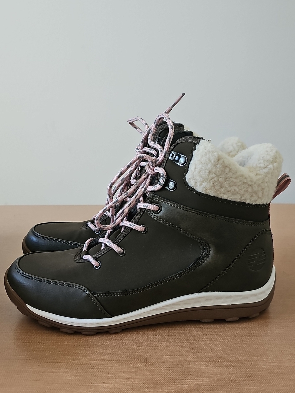 Z by Zella Browan Fab Olive Dark Brown Sherpa Boots Size 8.5